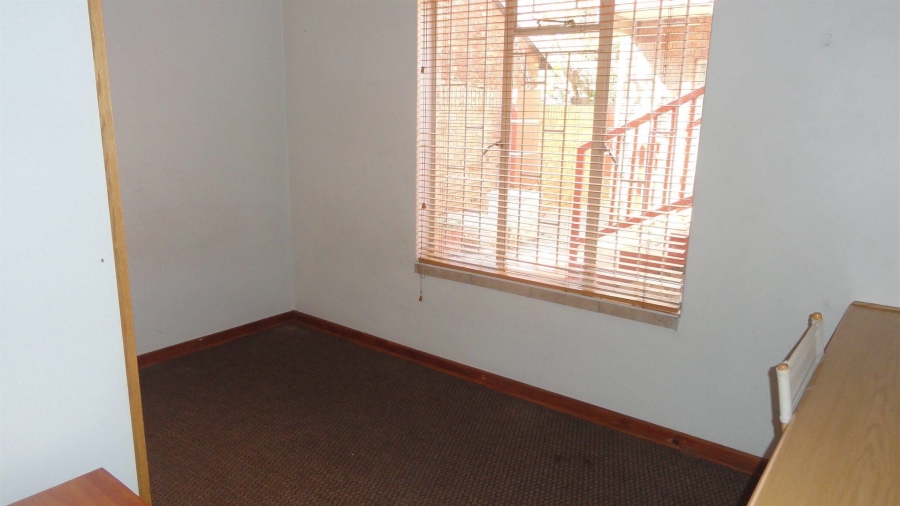 2 Bedroom Property for Sale in Dassie Rand North West